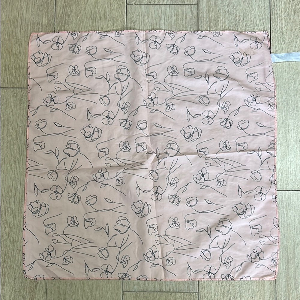 Pink Floral Patterned Scarf - Picture 4 of 5